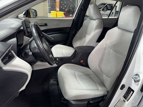 Certified 2023 Toyota Corolla Cross LE image 15