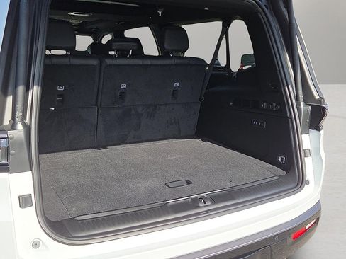 New 2026 Jeep Grand Wagoneer L Limited image 8