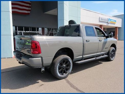 New 2026 RAM 2500 Laramie AWD/4WD image 7