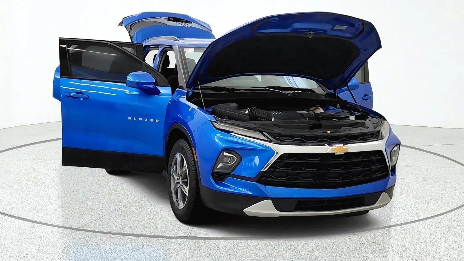 Used 2024 Chevrolet Blazer LT w/ Convenience Package FWD image 12