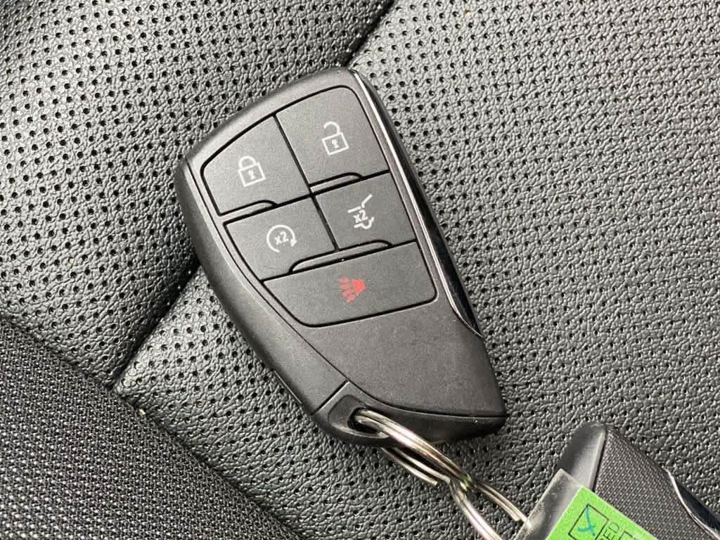 Used 2024 Chevrolet Equinox EV LT w/ LPO, Blackout Package AWD/4WD image 25