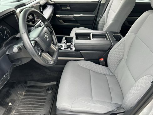 Used 2024 Toyota Tundra SR5 w/ SR5 Convenience Package AWD/4WD image 18