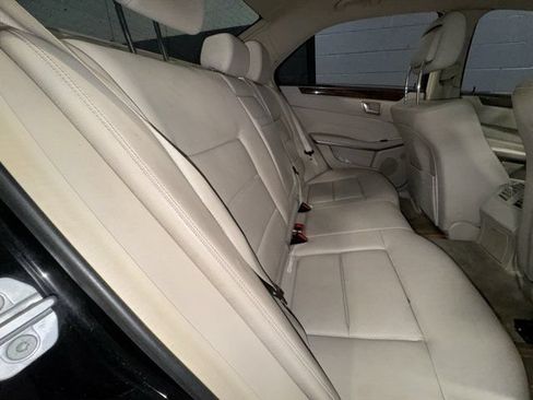 Used 2014 Mercedes-Benz E 350 4MATIC Sedan image 16