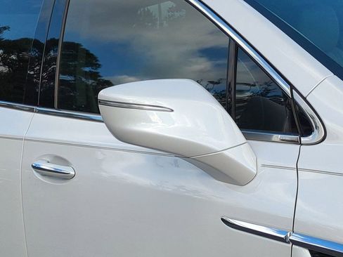 Used 2018 Buick Enclave Premium w/ Experience Buick Package image 12