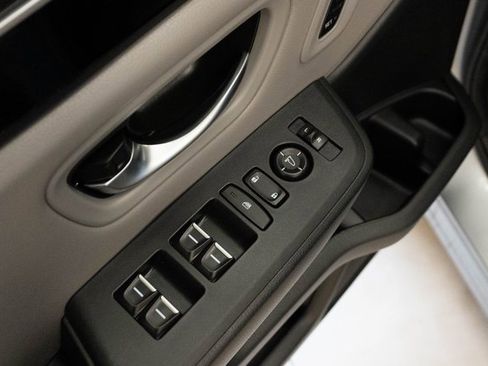 Used 2025 Honda Pilot EX-L image 15