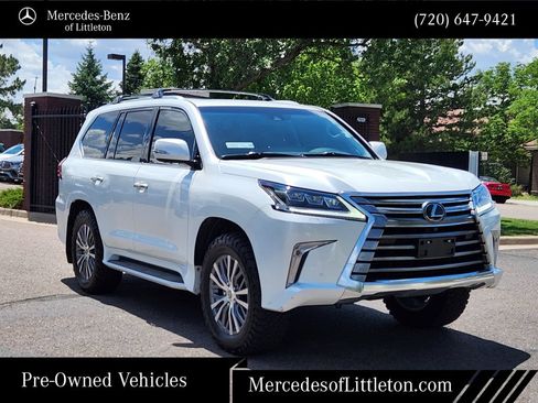 Used 2019 Lexus LX 570 4WD w/ Luxury Package image 3