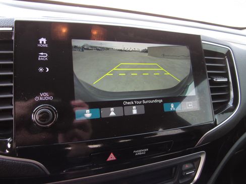 Certified 2022 Honda Pilot Touring image 22