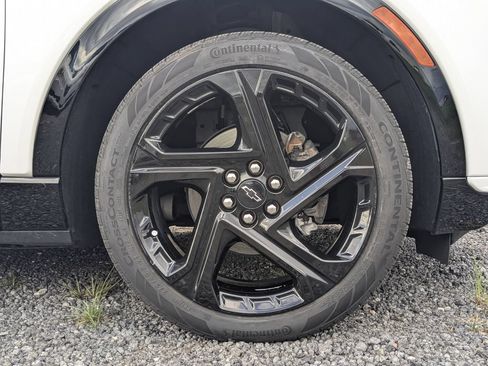 Certified 2024 Chevrolet Equinox EV RS FWD image 13