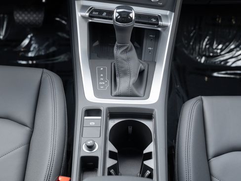 New 2025 Audi Q3 2.0T Premium image 15