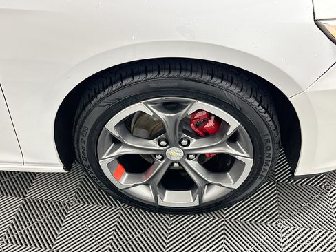 Used 2021 Chevrolet Malibu LT FWD image 11