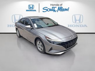 Used 2021 Hyundai Elantra SE FWD video 1