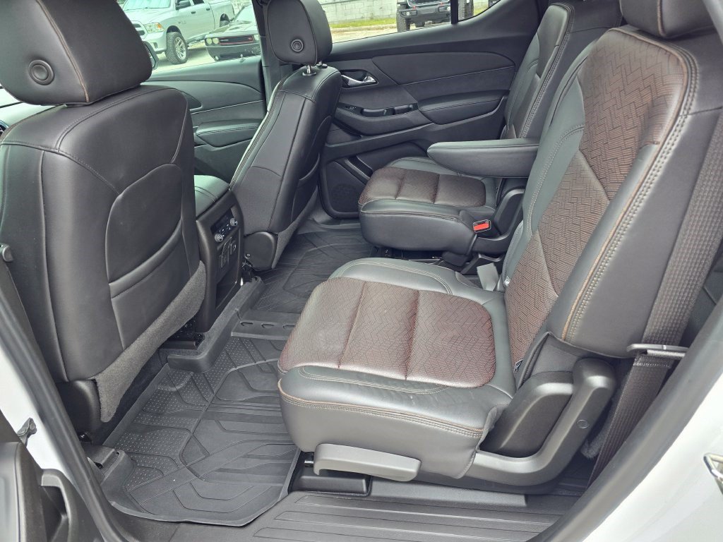 Used 2022 Chevrolet Traverse High Country FWD image 31