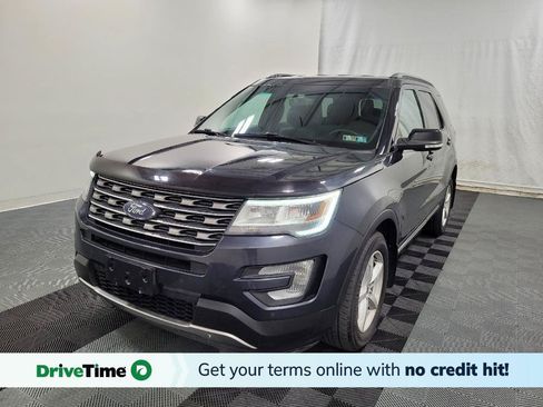 Used 2017 Ford Explorer XLT w/ Equipment Group 202A AWD/4WD image 1