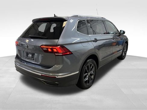 Used 2023 Volkswagen Tiguan SE FWD image 5
