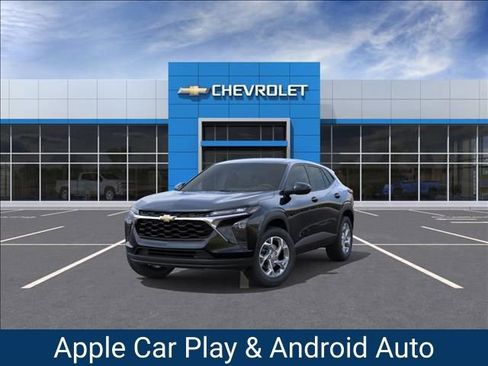 New 2026 Chevrolet Trax LS w/ LS Convenience Package FWD image 9