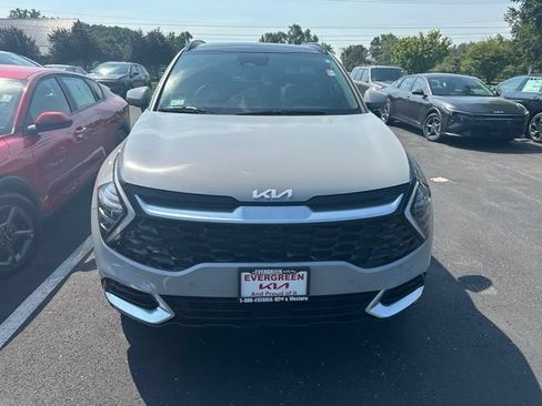 Used 2024 Kia Sportage SX AWD/4WD image 2
