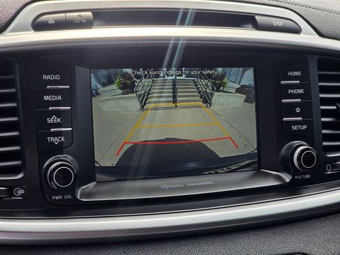 Used 2019 Kia Sorento AWD w/ LX Convenience Package image 20
