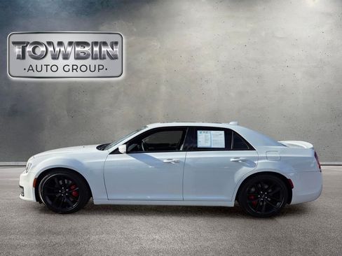 Used 2023 Chrysler 300 C RWD image 7