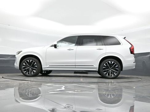 New 2026 Volvo XC90 B5 Plus w/ Protection Package Premier image 28