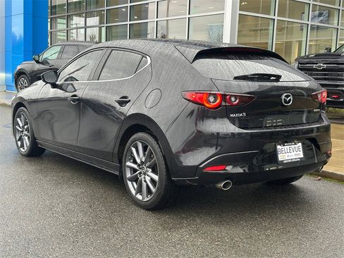 Used 2023 MAZDA MAZDA3 s image 3