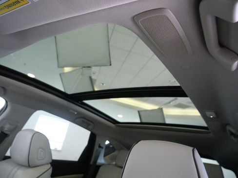 Used 2025 Acura RDX SH-AWD w/ Advance Package image 26