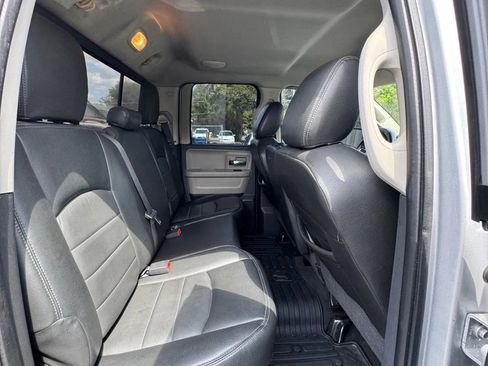 Used 2011 RAM 1500 Classic SLT w/ Technology Group RWD image 13