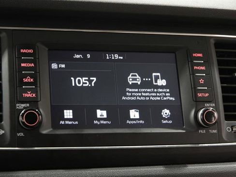 Used 2021 Kia Sedona LX image 9