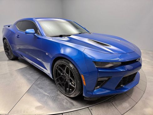 Used 2016 Chevrolet Camaro SS image 3