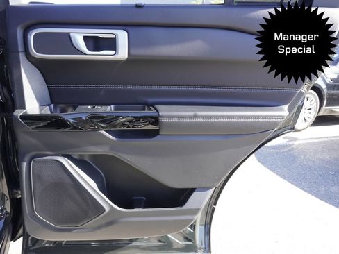 Used 2022 Ford Explorer ST AWD/4WD image 26
