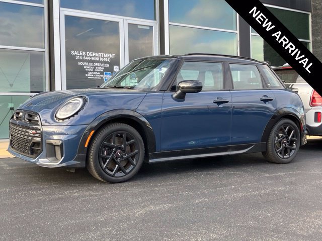 Used 2025 MINI Cooper S FWD image 1