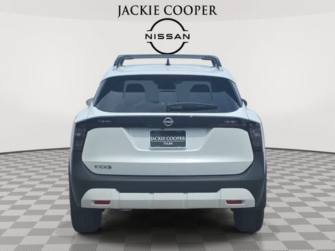New 2027 Nissan Kicks SV w/ SV Premium Package FWD image 6