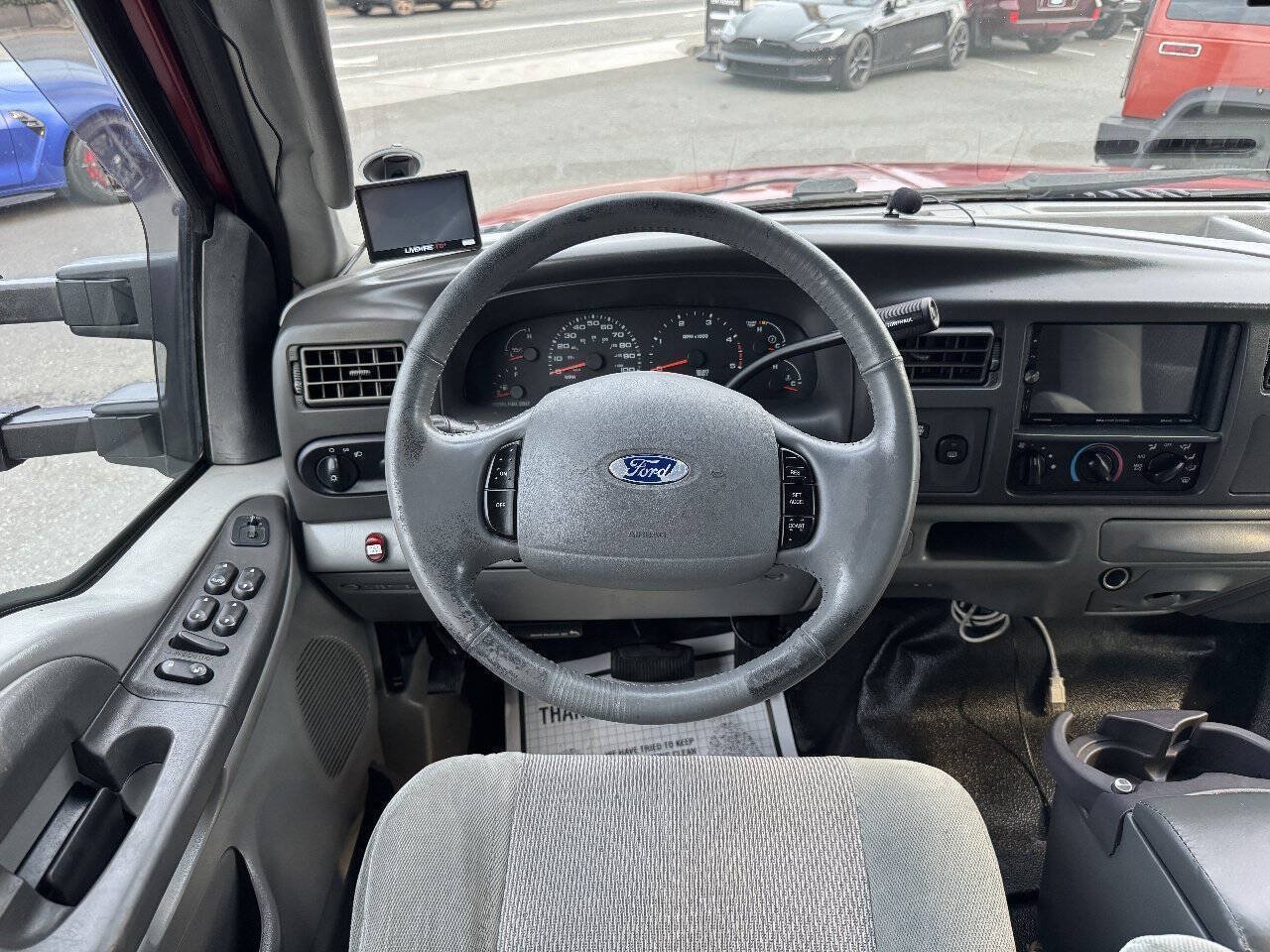 Used 2003 Ford Excursion XLT AWD/4WD image 24