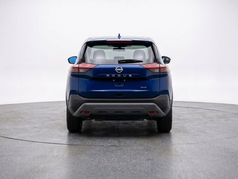 Used 2025 Nissan Rogue SV AWD/4WD image 7