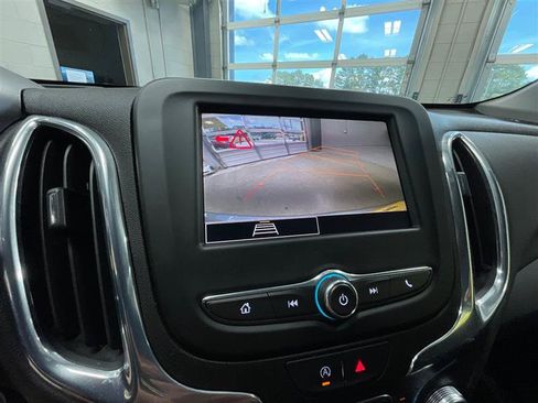 Used 2023 Chevrolet Equinox LT FWD image 21