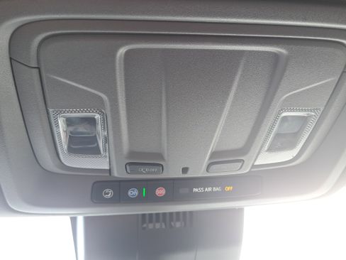 Used 2023 GMC Sierra 1500 Elevation image 27