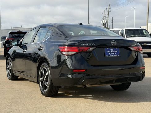 Used 2024 Nissan Sentra SV FWD image 7