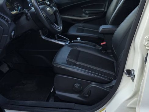Used 2019 Ford EcoSport SES w/ SES Black Appearance Package AWD/4WD image 13