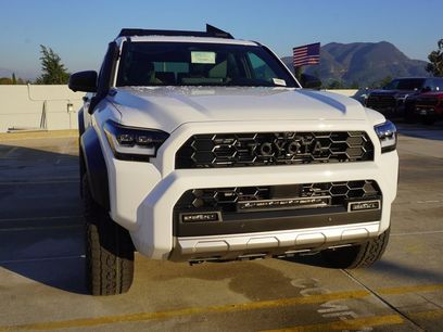 New 2025 Toyota 4Runner Trailhunter