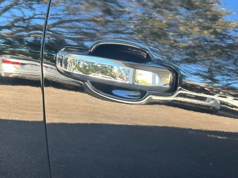 Used 2015 GMC Sierra 1500 SLT w/ SLT Crew Cab Value Package image 21