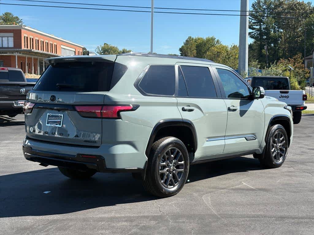 Used 2026 Toyota Sequoia Platinum AWD/4WD image 3