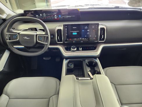 New 2026 Ford Expedition Max Platinum w/ Platinum Ultimate Package image 16