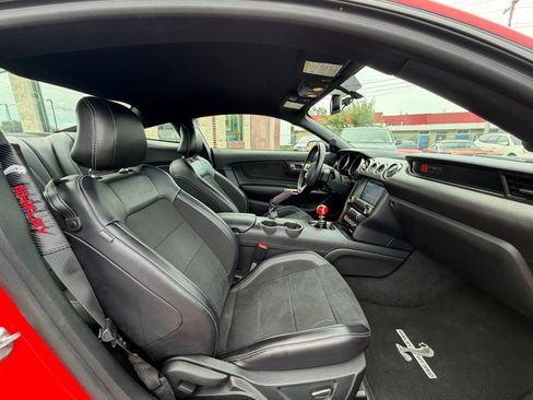 Used 2017 Ford Mustang Shelby GT350 RWD image 32