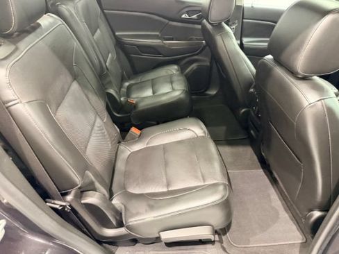 Used 2017 GMC Acadia SLT AWD/4WD image 22
