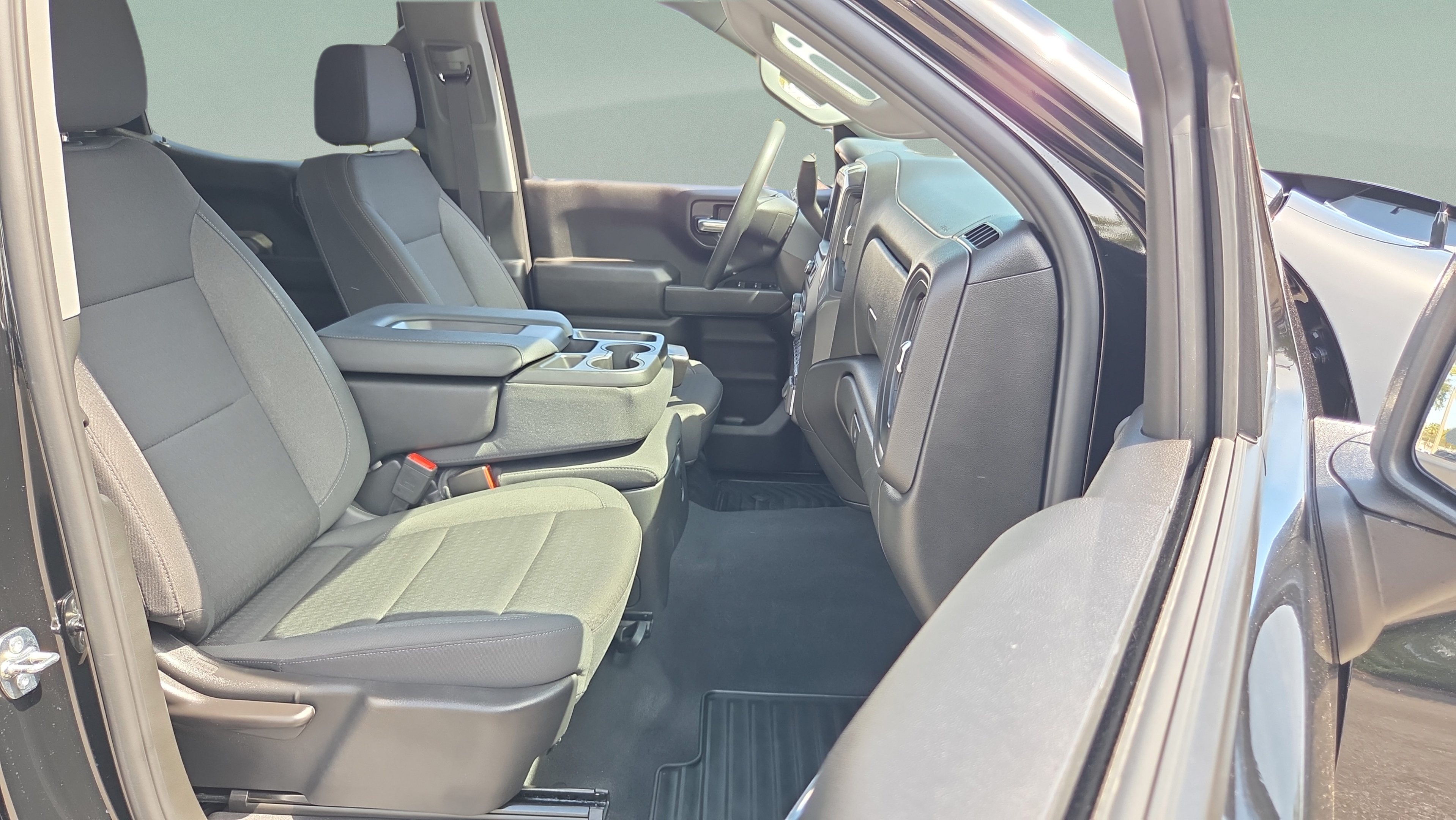 Used 2026 Chevrolet Silverado 1500 Custom RWD image 15