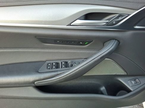 Certified 2023 BMW M5 w/ Executive Package AWD/4WD image 9
