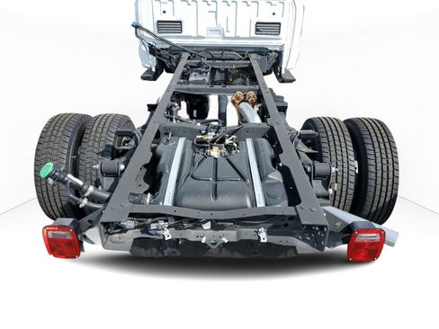 New 2024 Ford F350 XL w/ XL Chrome Package image 5