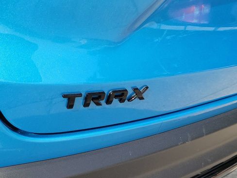 Used 2025 Chevrolet Trax RS w/ Driver Confidence Package FWD image 7