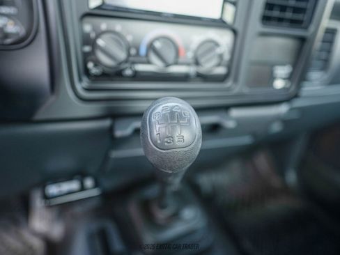 Used 2001 Chevrolet Silverado 3500 LS w/ Off-Road Skid Plate Pkg image 30