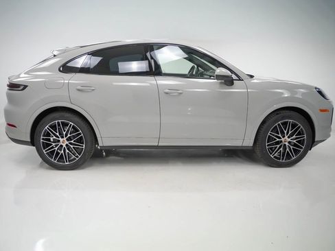 New 2026 Porsche Cayenne Coupe image 9