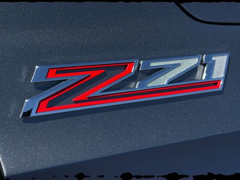 Used 2022 Chevrolet Tahoe Z71 w/ Off-Road Capability Package image 34